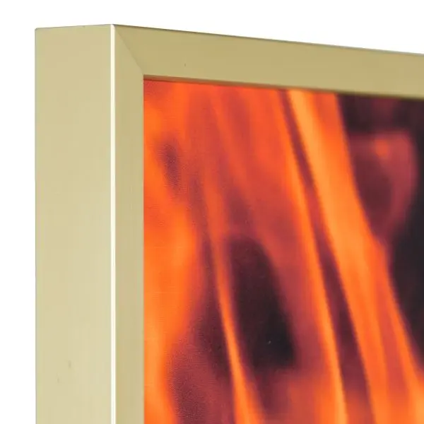 Découvre cet angle de cadre photo anti-feu Mika-A1, doré et anguleux. Ce cadre stable et robuste est en aluminium anodisé.