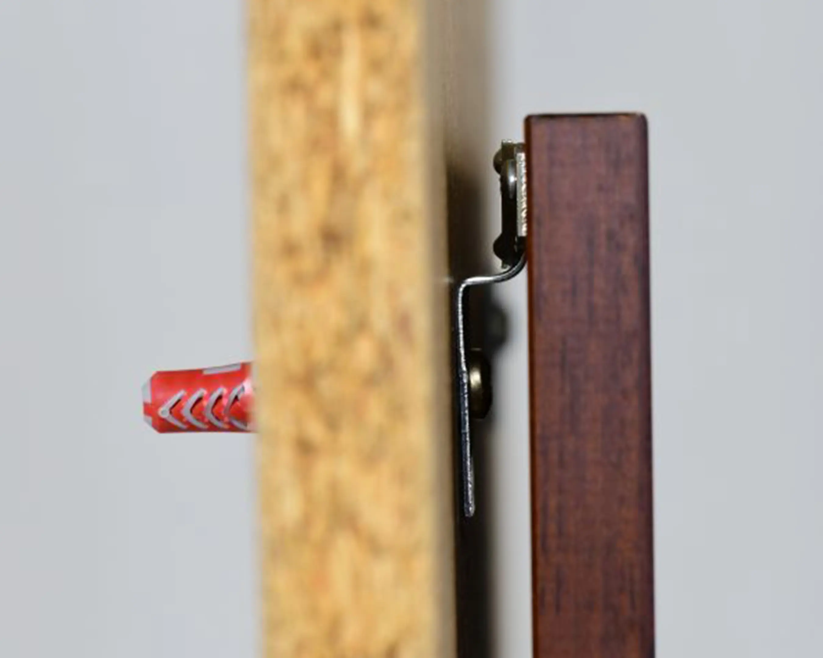 Système antivol pour cadres en bois à partir de 60x80cm
