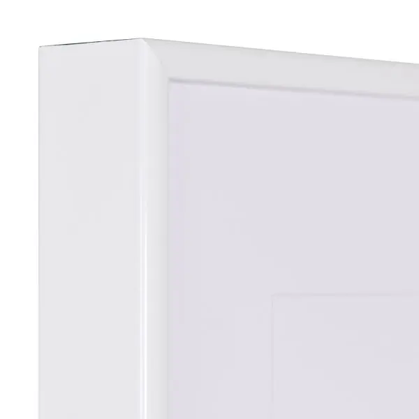 Vue de l'angle d'un cadre photo en aluminium blanc très stable, doté d'un système de connexion d'angle breveté.