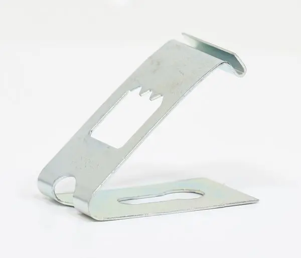 Découvre les ressorts de tension universels pour tes cadres photo en aluminium MonCadrePréféré. Idéal pour un maintien parfait de tes œuvres d'Sara!