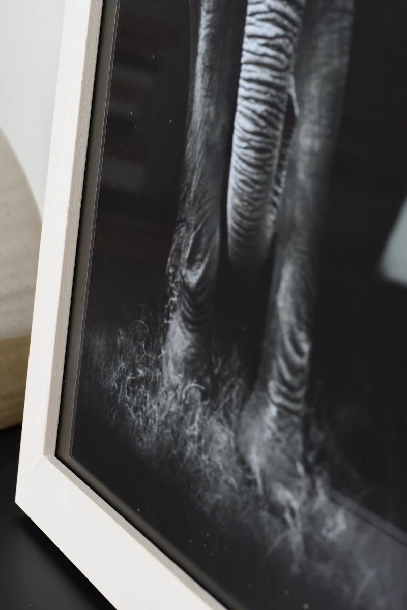 Cadre photo bois Linda blanc MonCadrePréféré. Détails en gros plan, parfait pour embellir ton intérieur et tes photos.