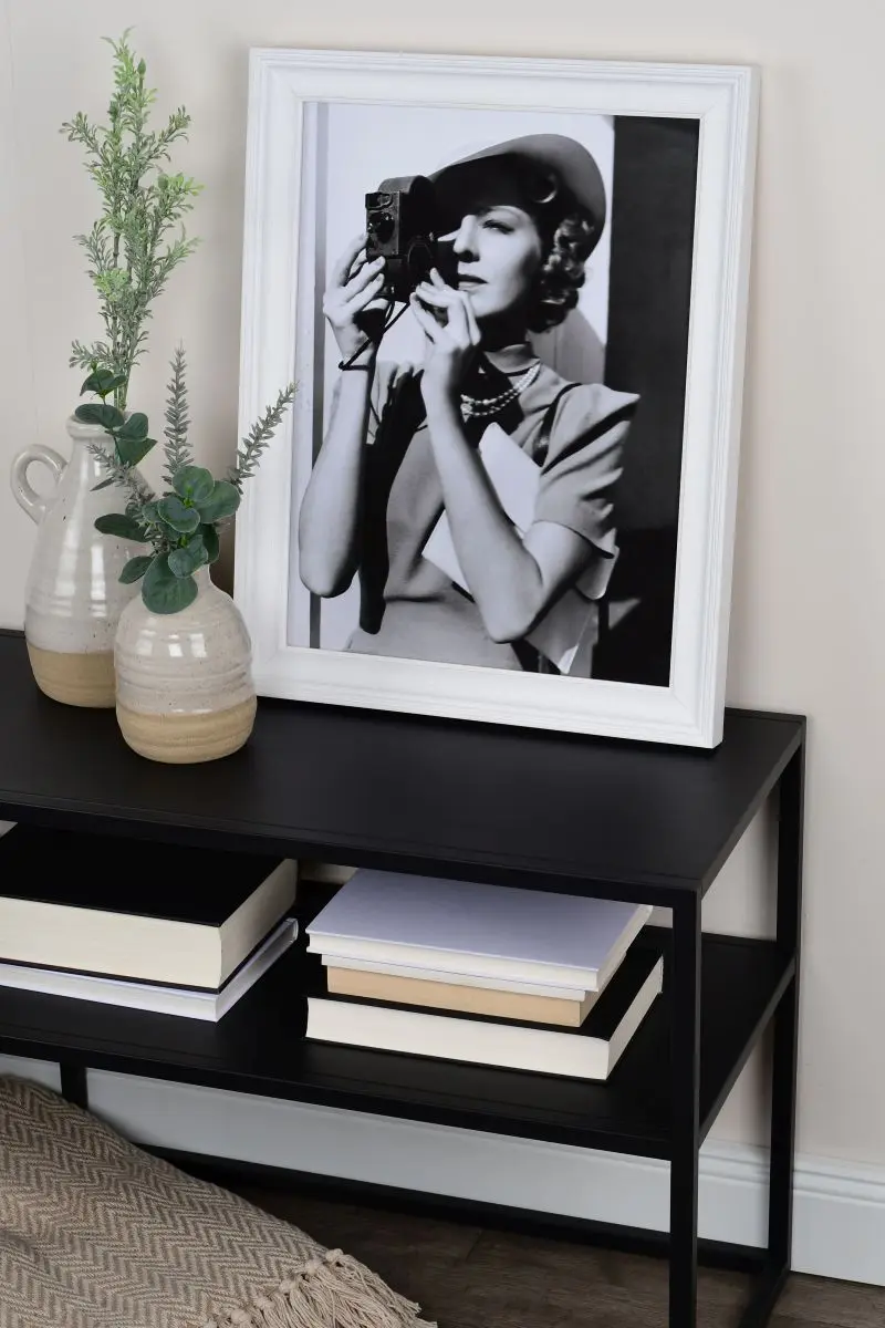 Ce cadre photo en bois Isabella blanc embellit ton intérieur. Crée une ambiance stylée et unique avec MonCadrePréféré.