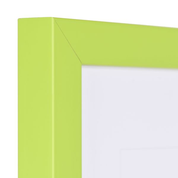 Découvre cet angle détaillé de cadre MonCadrePréféré en bois vert. Il présente une surface lisse et un profil cubique unique.