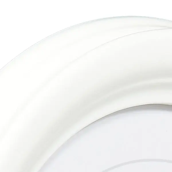 Découvre l'angle détaillé de ce cadre photo rond blanc. Chez MonCadrePréféré, tu trouveras ton cadre idéal de qualité.