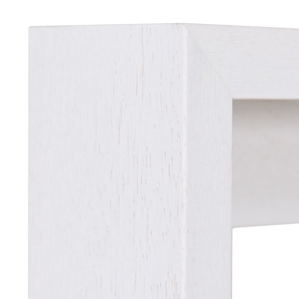 Angle d'un cadre blanc, discret et moderne MonCadrePréféré, avec finition laquée à pores ouverts pour tes toiles.